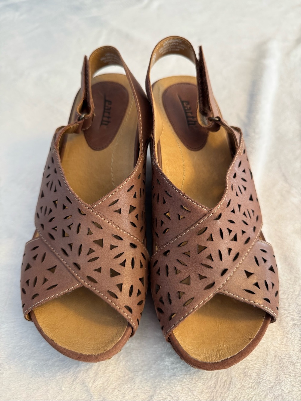 Earth Aires Brown Leather Espadrille Wedge Sandals 8.5 New without box